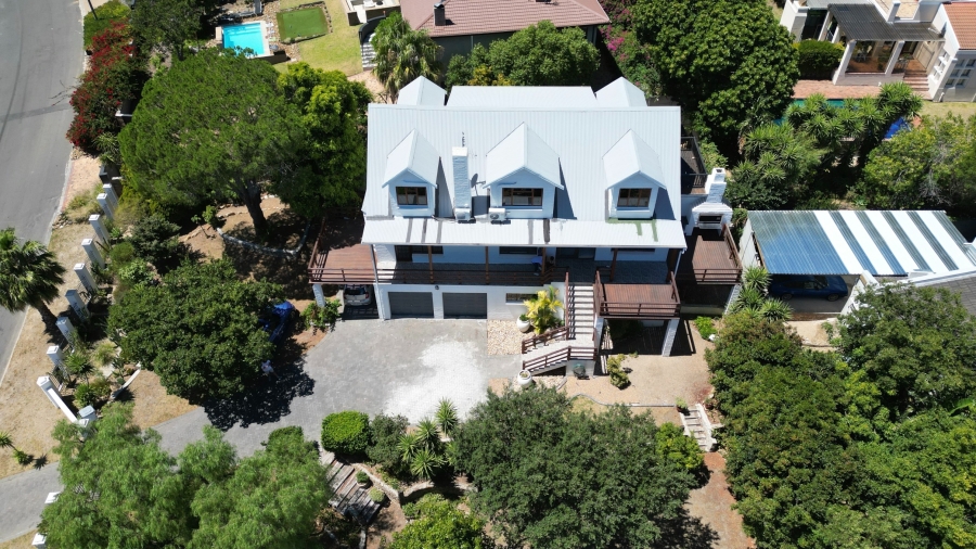 5 Bedroom Property for Sale in Rome Glen Western Cape